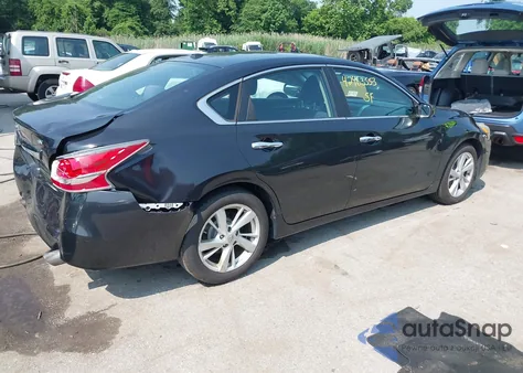 2015 Nissan Altima 2.5/S/Sv/Sl из США, поврежденный, VIN 1N4AL3AP6FC135585